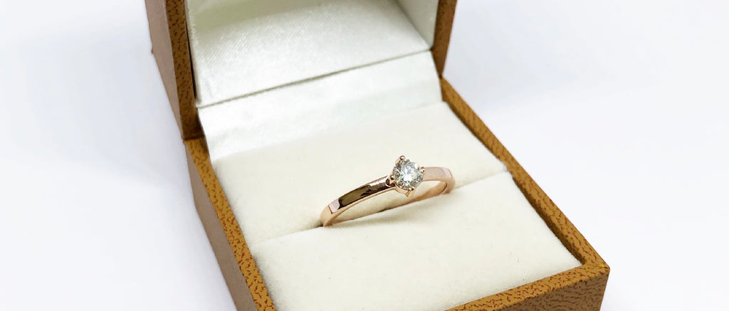 ¿Cuáles son los errores más comunes al comprar un anillo de compromiso?
